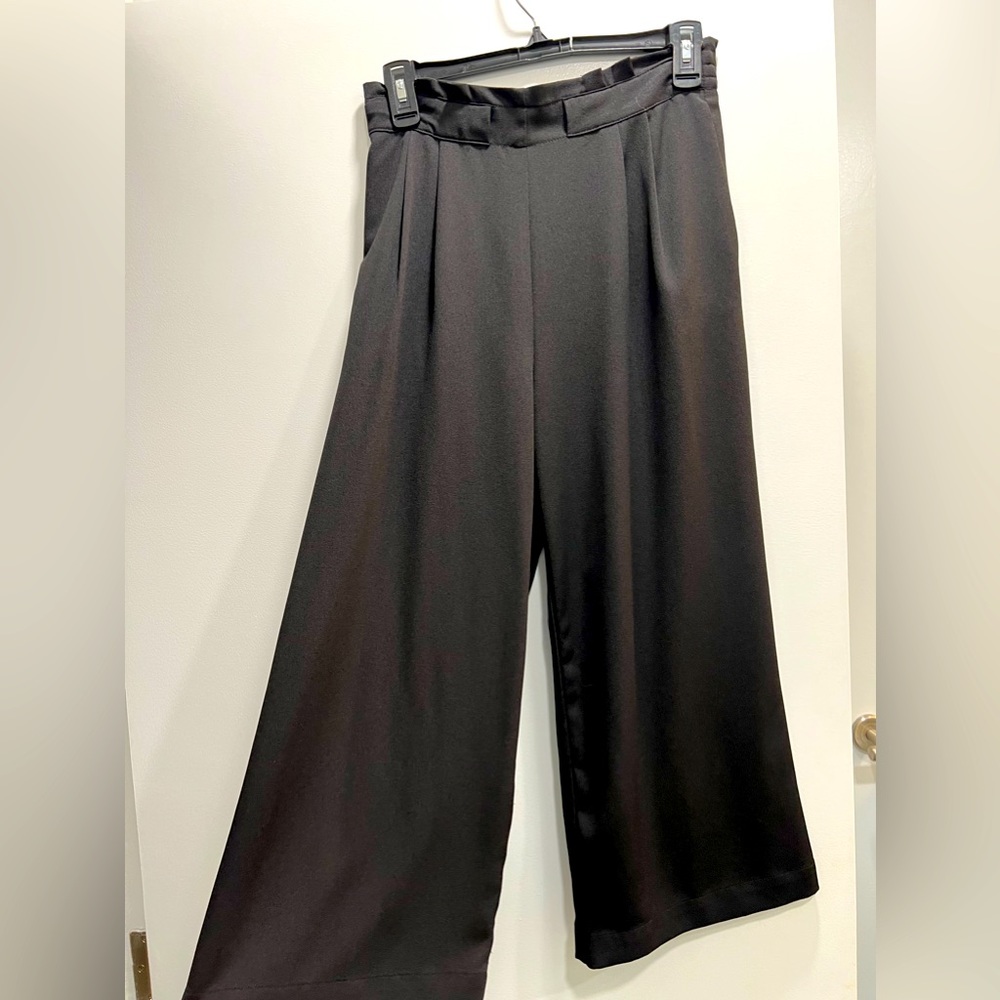 Culottes, flowy, capri/ankle pants